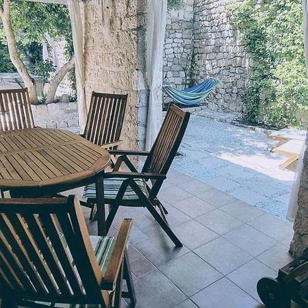 Rector'S Villa - Charming Retreat In Old Town With Jacuzzi In Private Courtyard Rab Town Zewnętrze zdjęcie