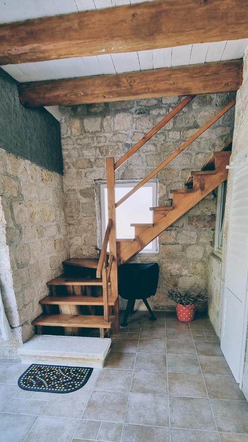 Rector'S Villa - Charming Retreat In Old Town With Jacuzzi In Private Courtyard Rab Town Zewnętrze zdjęcie