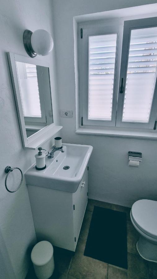 Rector'S Villa - Charming Retreat In Old Town With Jacuzzi In Private Courtyard Rab Town Zewnętrze zdjęcie